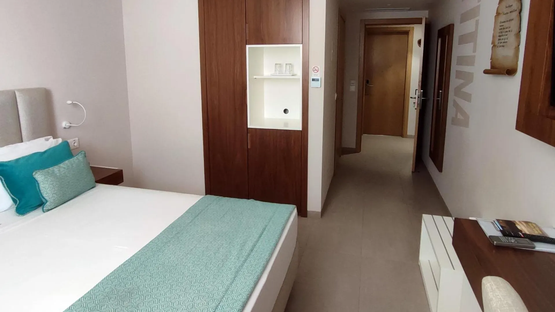 Luna Boutique Hotel Mindelo 0*,  Cape Verde