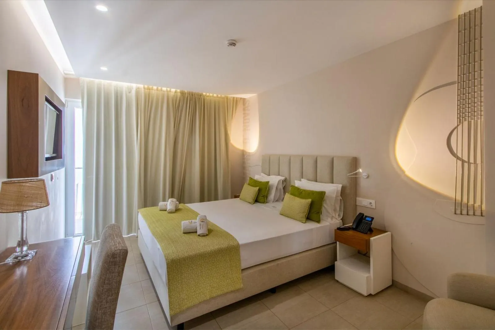 Luna Boutique Hotel Mindelo 0*,  Cape Verde